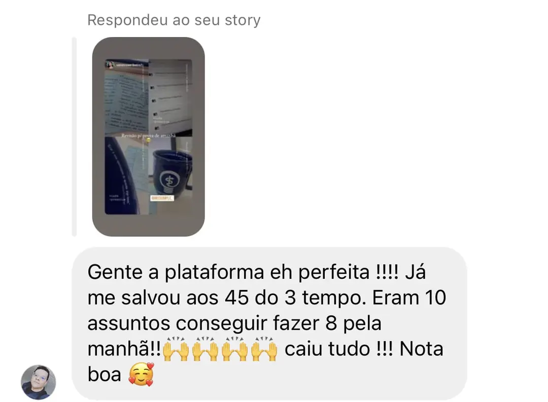Mensagem de aluna relatando uma boa nota após estudar pela MEDsimple